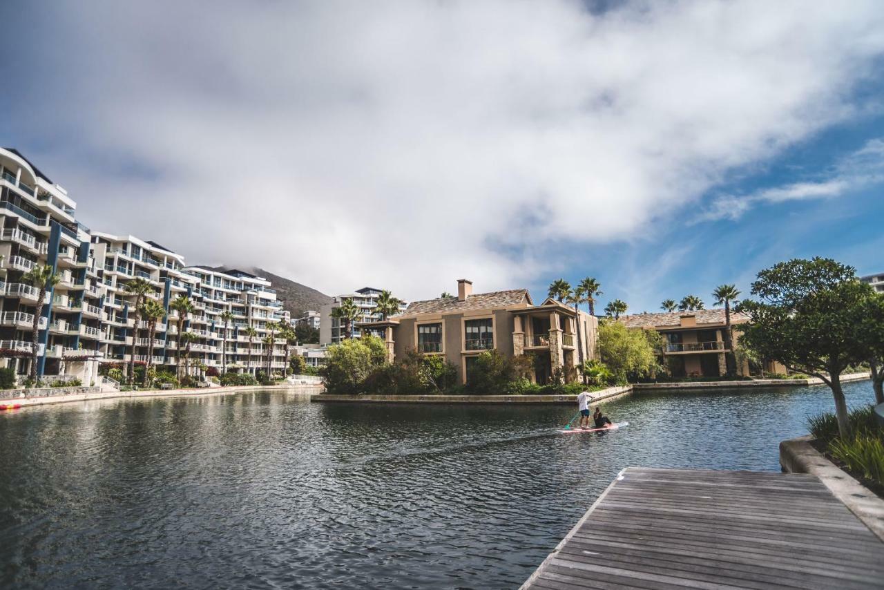 Elegant Waterfront Apartment With No Loadshedding Kapstaden Eksteriør billede