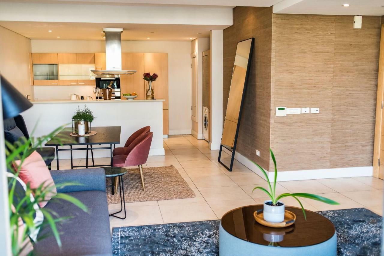 Elegant Waterfront Apartment With No Loadshedding Kapstaden Eksteriør billede