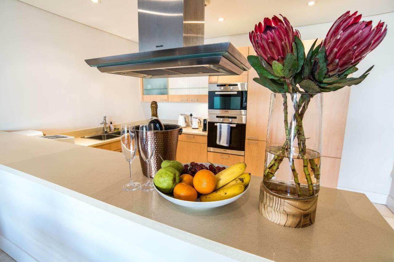 Elegant Waterfront Apartment With No Loadshedding Kapstaden Eksteriør billede